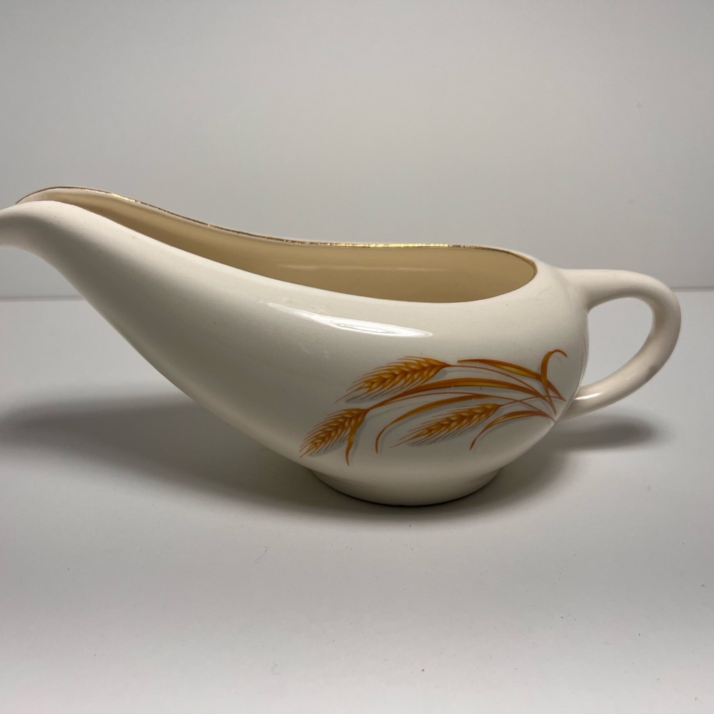 3/$25 SALE! Vintage Homer Laughlin Golden Wheat Cream Gravy Boat‎ with Creamer